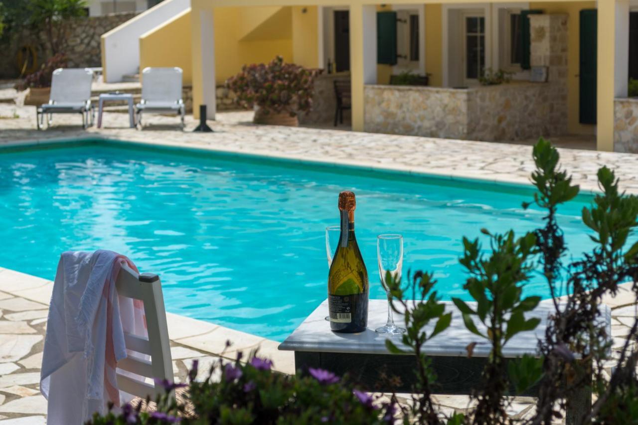 Villa Elaia Suites & Apartments No.2 Gaios Exteriör bild